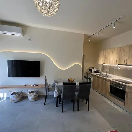 Salty Flat At Gjiri Lalzit Ferienhaus