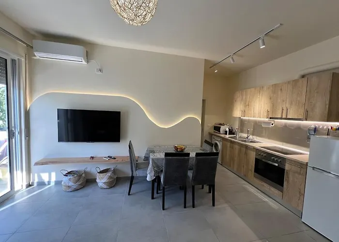 Salty Flat At Gjiri Lalzit Ferienhaus